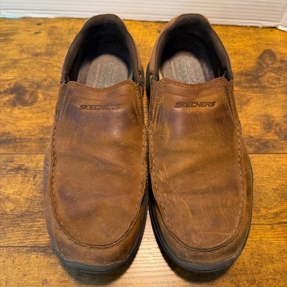Skechers Mens Relaxed Fit Leather Slip On Loafers Brown Size 10.5 Versatile